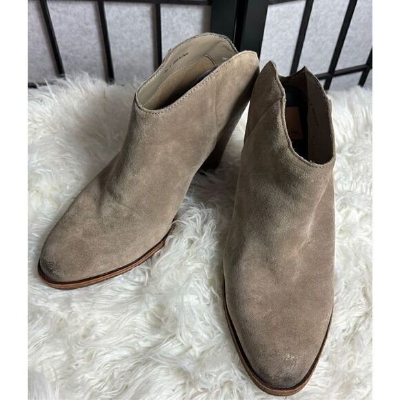 Dolce Vita Tan Suede Heeled Ankle Boots - Picture 2 of 9